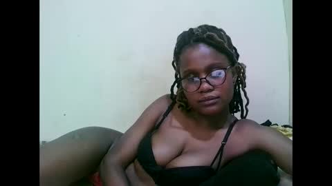 Snapshot of pretty_mellan chatting on 02-07-25, 08:53 pretty_mellan online show from 02-07-25, 08:53