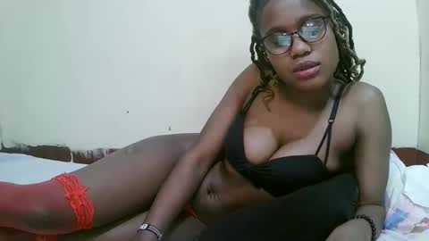 Snapshot of pretty_mellan chatting on 02-14-25, 12:41 pretty_mellan online show from 02-14-25, 12:41