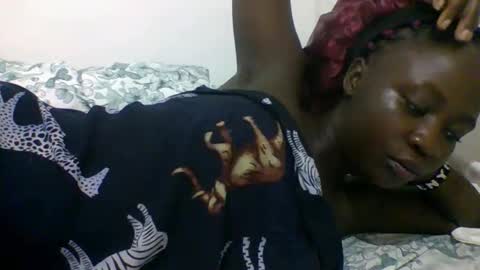 pretty_mellanin1 online show from 12-19-24, 12:24
