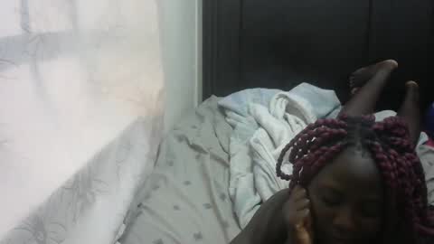 pretty_mellanin1 online show from 01-05-25, 04:04