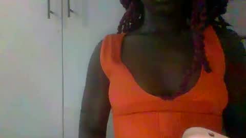 pretty_mellanin1 online show from 01-05-25, 05:41