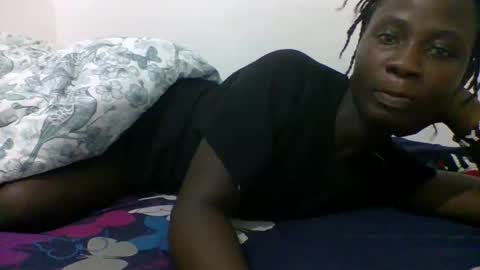 pretty_mellanin1 online show from 01-27-25, 06:52
