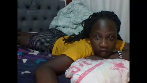 pretty_mellanin1 online show from 09-24-25, 03:59