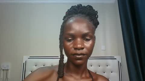 Pretty online show from 10-10-25, 07:29