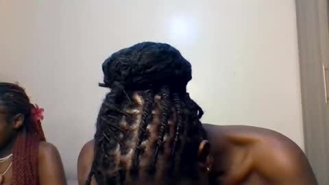 naya online show from 11-18-25, 03:38