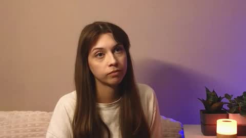 Snapshot of pretty_passenger chatting on 10-23-25, 05:44 Emily online show from 10-23-25, 05:44