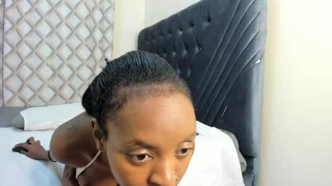 Snapshot of pretty_peshy chatting on 04-29-26, 06:58 pretty_peshy online show from 04-29-26, 06:58