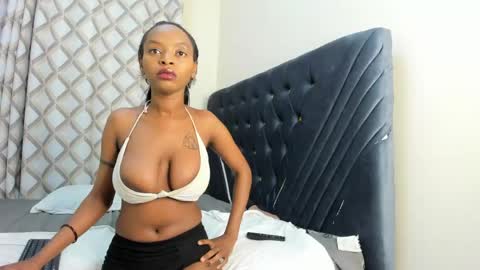 Snapshot of pretty_peshy chatting on 04-30-26, 07:20 pretty_peshy online show from 04-30-26, 07:20