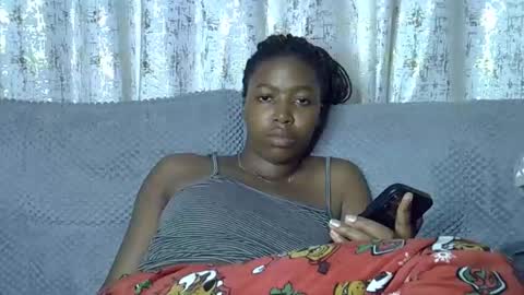 pretty_petite24 online show from 03-07-26, 07:33