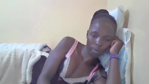 pretty_petite_ebony online show from 01-22-25, 01:53