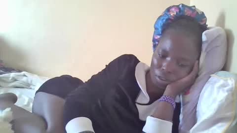 pretty_petite_ebony online show from 01-24-25, 11:59