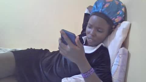 pretty_petite_ebony online show from 01-25-25, 07:18