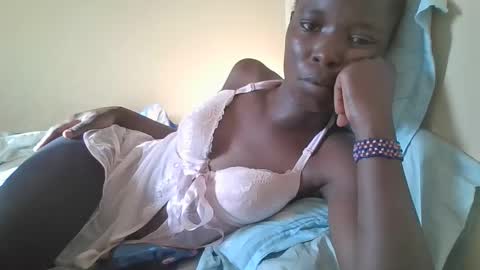 pretty_petite_ebony online show from 02-16-25, 02:32