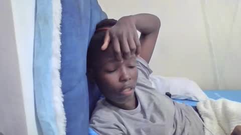 pretty_petite_ebony online show from 05-04-26, 08:54