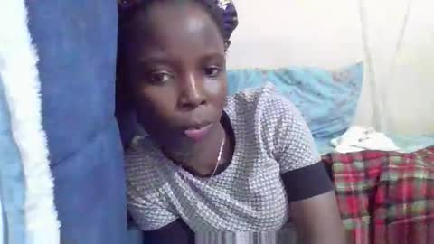 pretty_petite_ebony online show from 05-07-26, 06:46