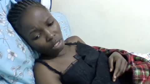 pretty_petite_ebony online show from 06-22-26, 09:56