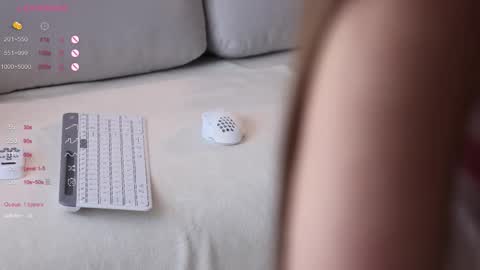 Elina online show from 09-30-25, 07:35