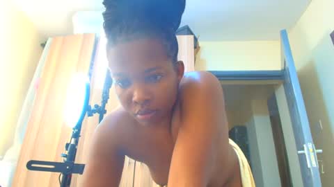 Essy online show from 08-09-26, 10:53