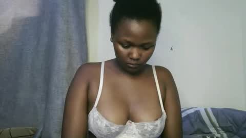 Snapshot of pretty_shanz chatting on 10-16-25, 10:38 pretty_shanz online show from 10-16-25, 10:38