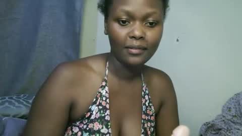 Snapshot of pretty_shanz chatting on 10-17-25, 08:22 pretty_shanz online show from 10-17-25, 08:22