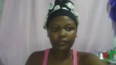 pretty_shanz online show from 11-18-25, 02:39