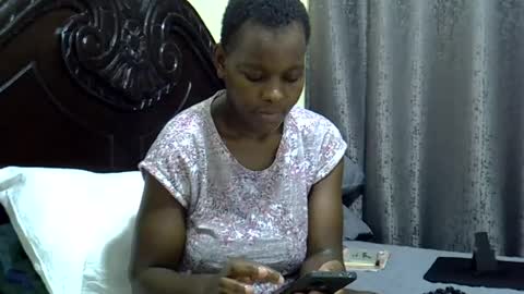 Snapshot of pretty_sheanna chatting on 06-26-26, 12:42 pretty_sheanna online show from 06-26-26, 12:42