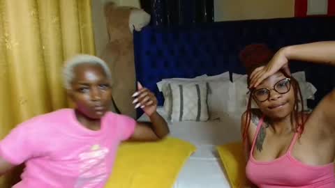 Snapshot of pretty_soniah chatting on 04-16-26, 10:49 soniah online show from 04-16-26, 10:49