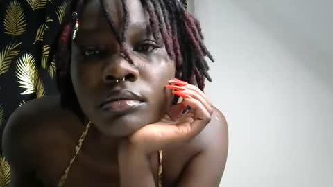 Snapshot of pretty_studxx chatting on 01-10-26, 12:12 pretty online show from 01-10-26, 12:12