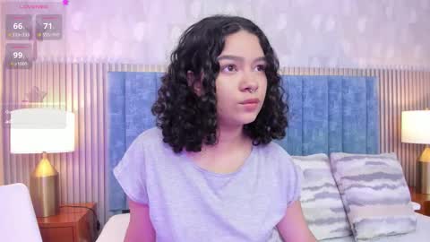 Daisy Flower online show from 11-22-25, 01:37