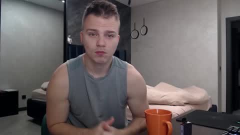 Snapshot of pretty_sweety chatting on 10-26-25, 03:12 Justin online show from 10-26-25, 03:12