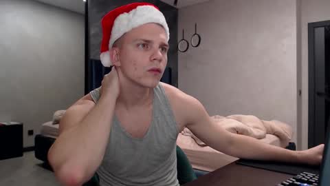 Snapshot of pretty_sweety chatting on 10-30-25, 06:08 Justin online show from 10-30-25, 06:08