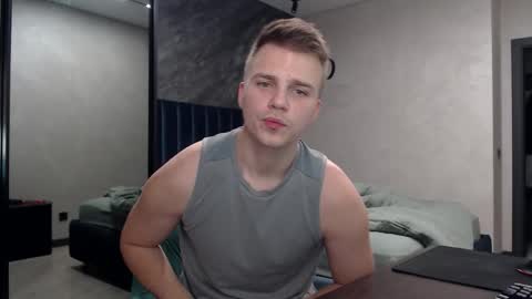 Justin online show from 12-01-25, 04:12