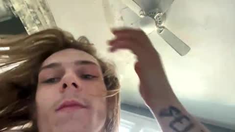 Snapshot of pretty_tootsie chatting on 03-24-26, 04:45 pretty_tootsie online show from 03-24-26, 04:45