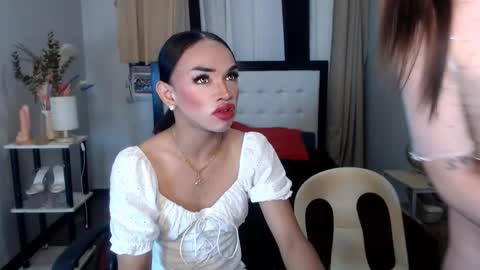 Snapshot of prettyakhira chatting on 02-17-25, 12:38 prettyakhira online show from 02-17-25, 12:38