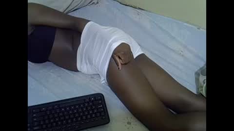 prettyalma online show from 12-28-24, 09:08