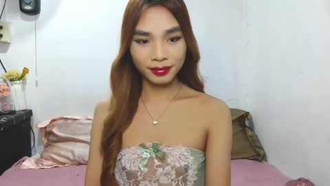 Snapshot of prettyandrea2 chatting on 03-04-26, 03:45 Pretty Andrea online show from 03-04-26, 03:45