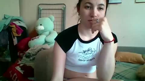 Bella online show from 04-30-26, 10:54