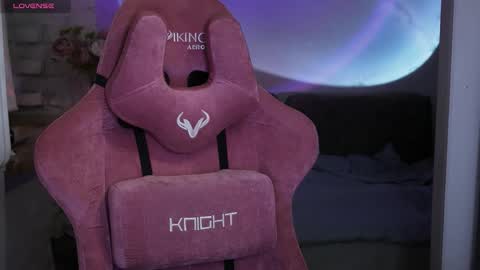 Violet online show from 12-13-25, 11:43