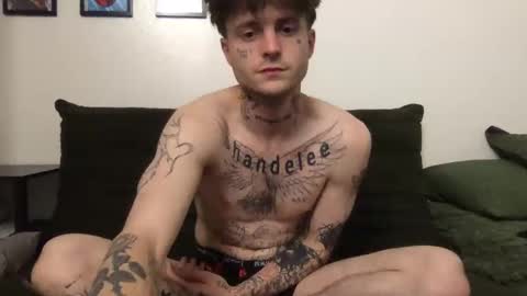 pretty boy online show from 10-15-25, 06:35