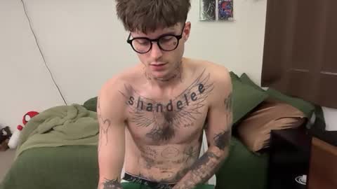 pretty boy online show from 03-27-26, 01:55