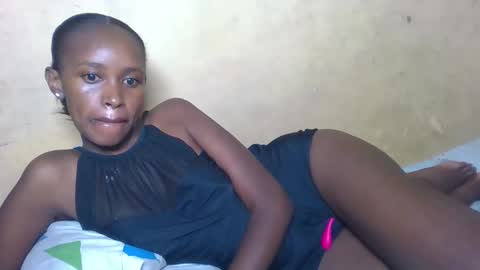 Snapshot of prettycarl_2 chatting on 03-24-26, 04:17 prettycarl_2 online show from 03-24-26, 04:17