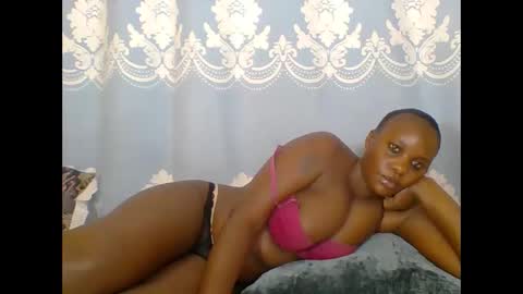 SHANIA online show from 05-16-26, 10:47