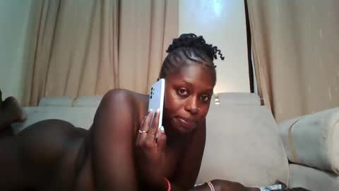 prettydulce online show from 11-08-25, 03:45