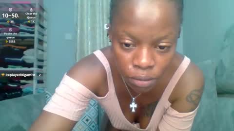 PrettyEla online show from 09-18-25, 12:12