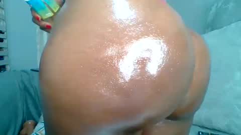 PrettyEla online show from 11-21-25, 12:21