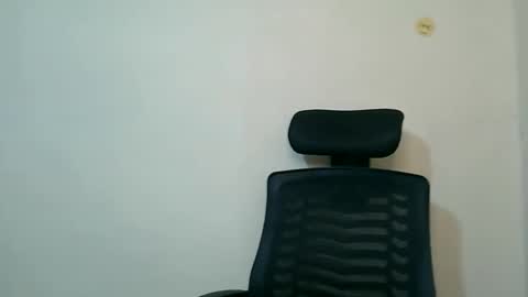 Snapshot of prettyellah chatting on 02-17-26, 07:16 prettyellah online show from 02-17-26, 07:16