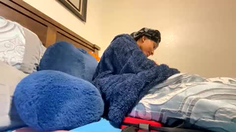 prettyfacefemale online show from 02-06-26, 02:49