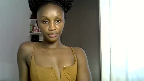 Snapshot of prettygee21 chatting on 04-24-26, 10:18 Pretty darkskin doll online show from 04-24-26, 10:18