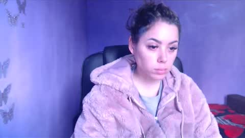 prettyjulliette online show from 01-04-25, 10:05