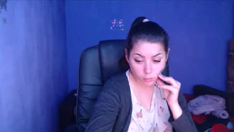 prettyjulliette online show from 01-06-25, 01:30